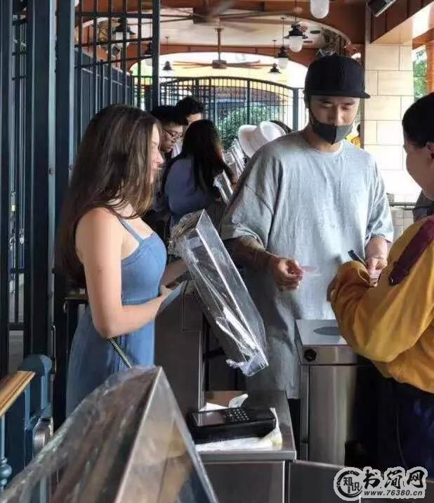 蒋劲夫承认恋情:蒋劲夫女友正面照曝光