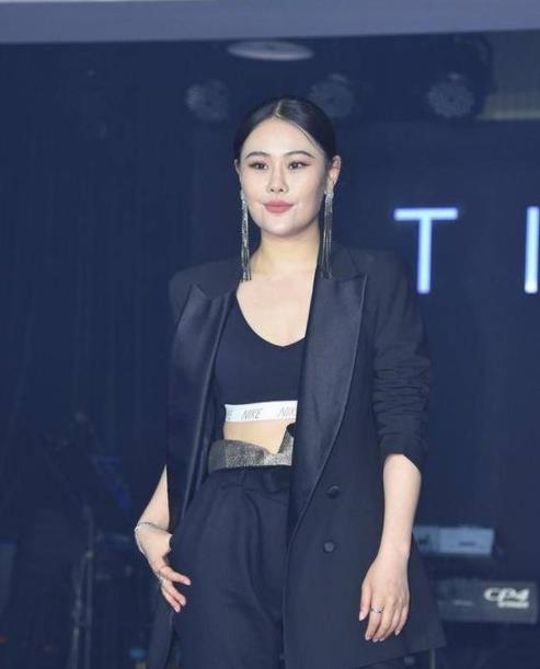 袁娅维恋情曝光