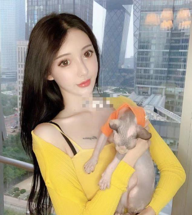 吴亦凡女友疑曝光