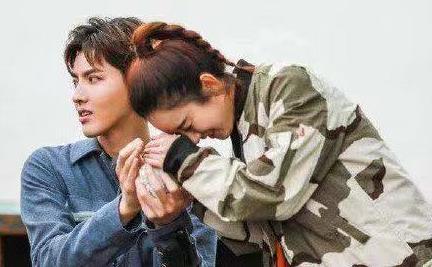 吴亦凡女友疑曝光