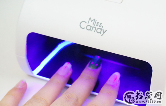 猫眼石美甲磁铁怎么用 猫眼石美甲是怎么做的