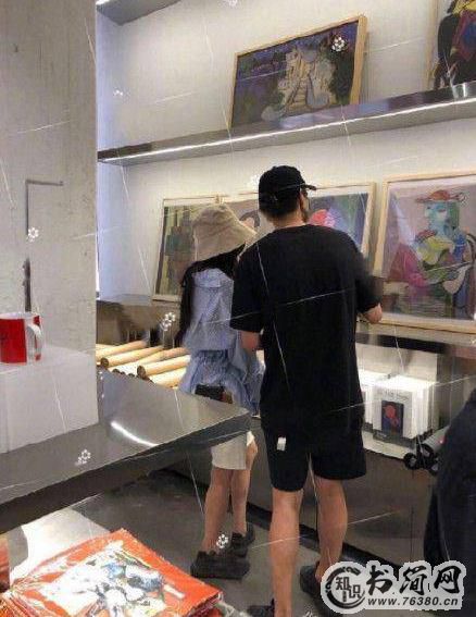 曝魏大勋认爱杨幂