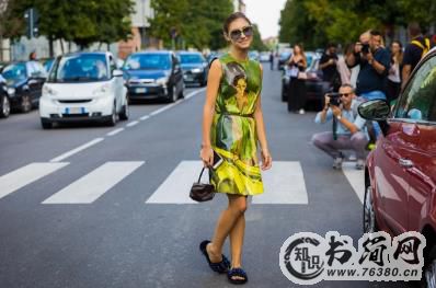 个子矮的女生适合什么衣服 娇小女神们的视觉增高术