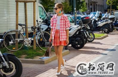 个子矮的女生适合什么衣服 娇小女神们的视觉增高术