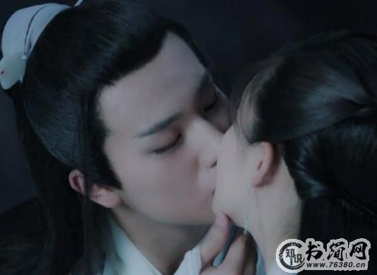 李宏毅赵露思取关是怎么回事？他们俩是什么关系