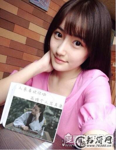 中国最美校服女生，高晴超清纯校服照欣赏(宛若仙女下凡)