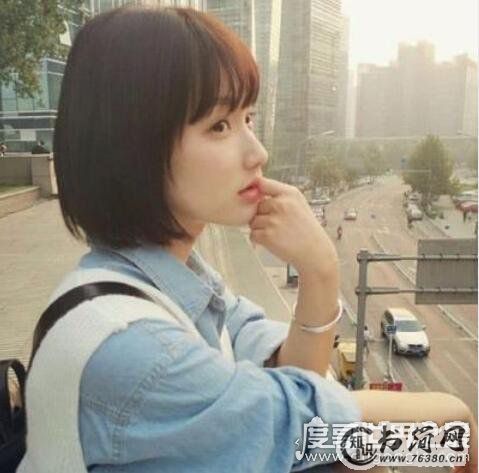 中国最美校服女生，高晴超清纯校服照欣赏(宛若仙女下凡)