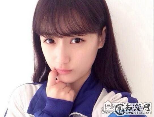 中国最美校服女生，高晴超清纯校服照欣赏(宛若仙女下凡)