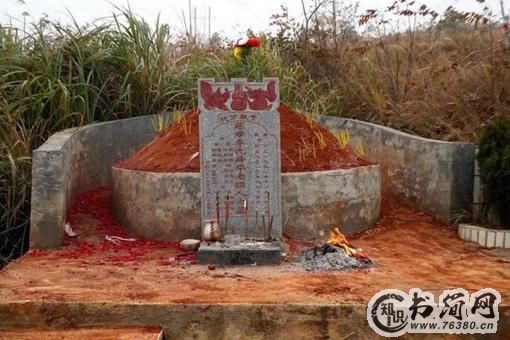 农村看坟地绝招有哪些?农村选坟有哪些风水讲究?