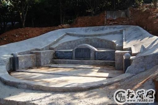 农村看坟地绝招有哪些?农村选坟有哪些风水讲究?