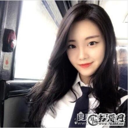 最美韩国空姐郑素拉，改行做网络主播(收入是原来的10倍)