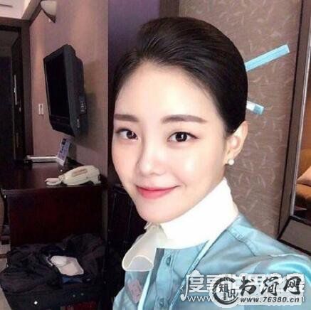 最美韩国空姐郑素拉，改行做网络主播(收入是原来的10倍)