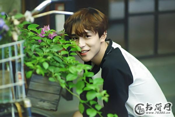 处女男喜欢一个人的表现 处女男喜欢什么类型的女生