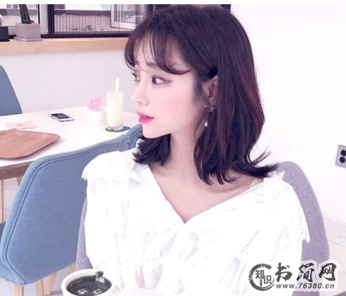 最好打理的齐肩微卷发发型推荐，这几款很受欢迎!