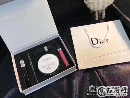世界十大奢侈品排名,看看你喜欢的时尚品牌排第几