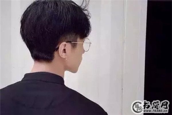 射手座越冷漠越喜欢你 射手座喜欢你的小动作