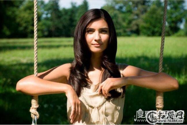 土耳其美女明星排行，斯奈姆.库巴里仅排第三(第一名实至名归)