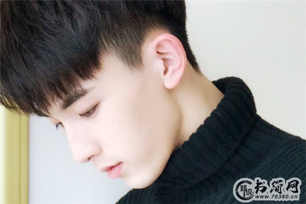 射手座越冷漠越喜欢你 射手座喜欢你的小动作