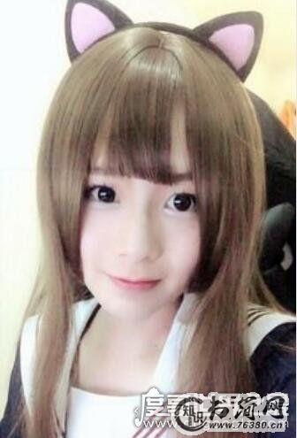 抖音轩墨宝宝是男的女的，男扮女装收割众宅男(国服第一扳手)