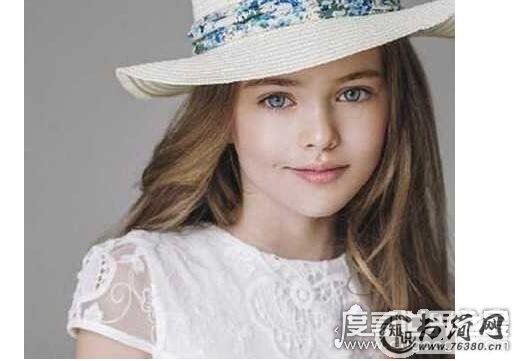 最美女孩克里斯汀娜·皮曼诺娃现在的样子，容貌精致漂亮身材好