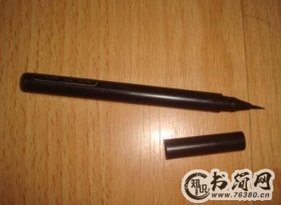 新手画眼线技巧，选眼线液好还是眼线笔好