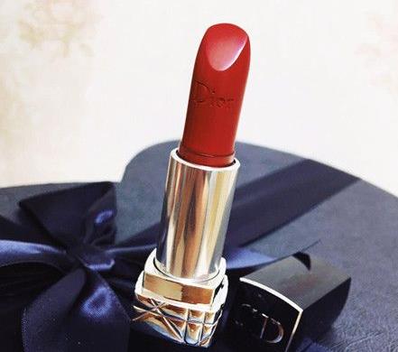 口红哪个牌子好用：2018最火口红排行榜前十名（图）