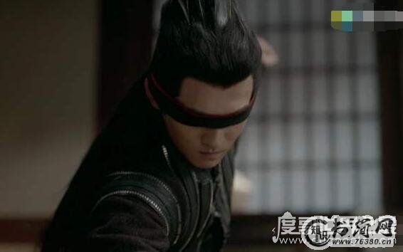 庆余年五竹的黑布后面是什么，五竹是机器人吗(是有感情的机器人)