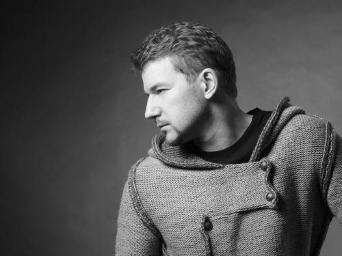 形容男人很帅的句子