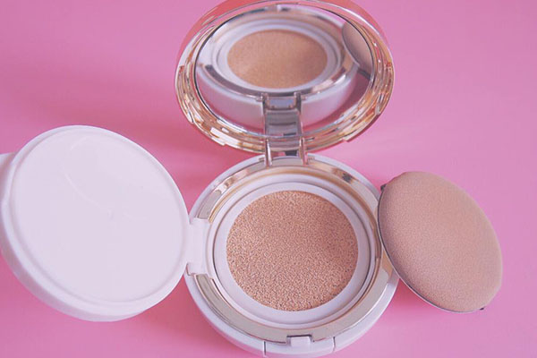 遮瑕棒用在化妆的哪个步骤