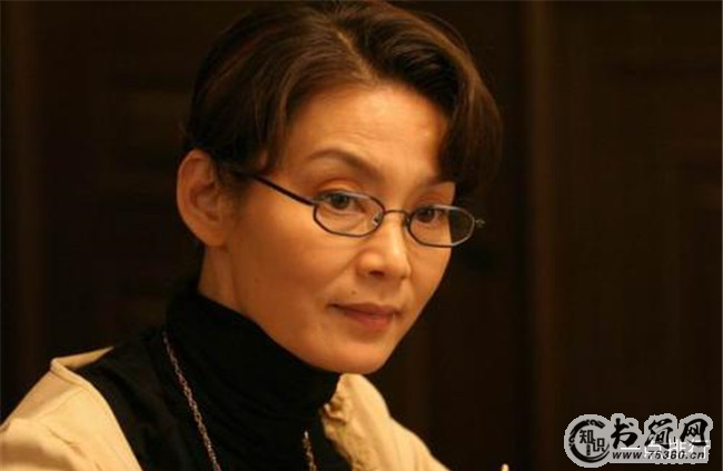潘虹
