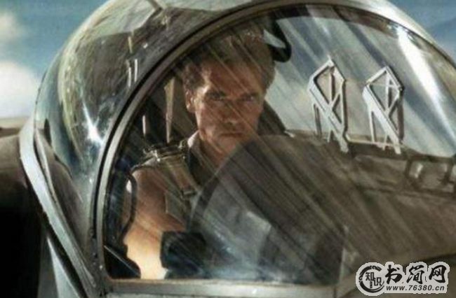 《真实的谎言》