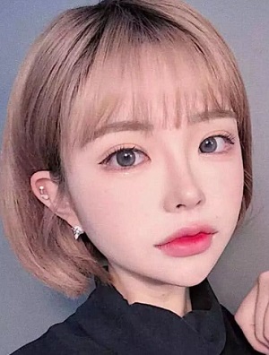 圆脸女生适合什么发型