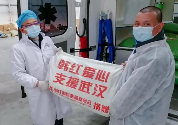 易烊千玺曾要求去武汉当搬运工