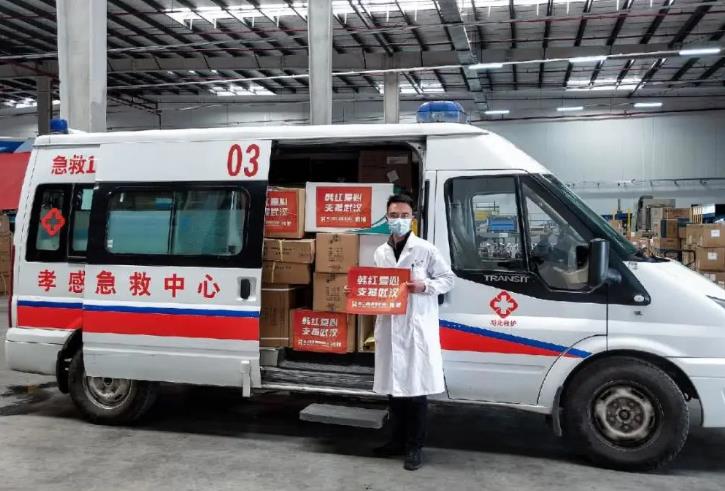 易烊千玺曾要求去武汉当搬运工