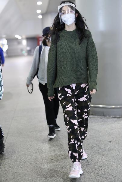 韩雪全副武装防护