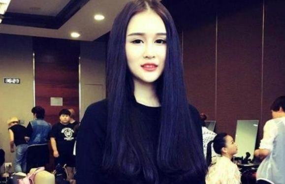 赵一涵在哪个平台直播