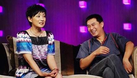 张嘉译老婆叫什么名