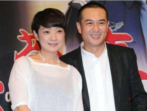 张嘉译老婆叫什么名