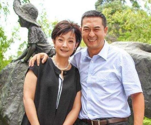 张嘉译老婆叫什么名