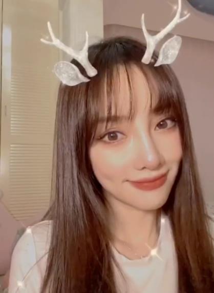 李小璐被传复出遭拒