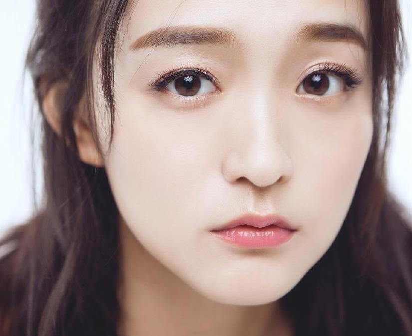 何泓姗家里好有钱，何泓姗个人资料简介及年龄