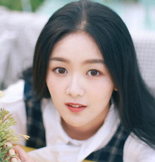 张馨月个人介绍