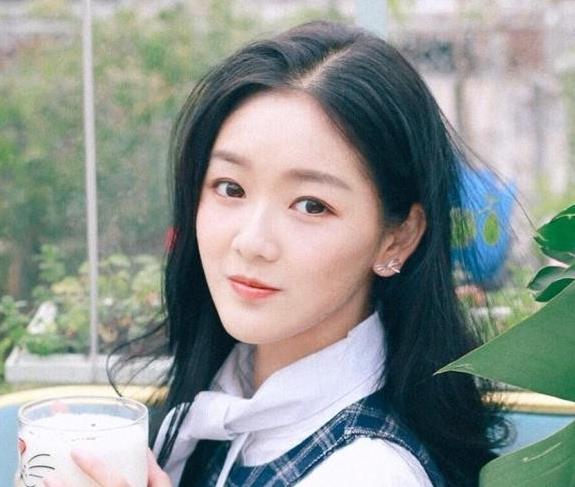 张馨月个人介绍