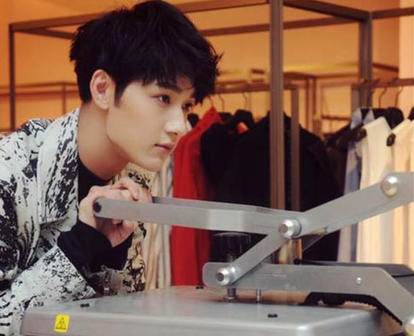 陈子由是怎么火的：陈子由的个人资料与演艺经历