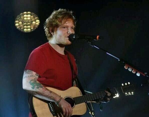 黄老板是哪位歌手？黄老板名字怎么来的