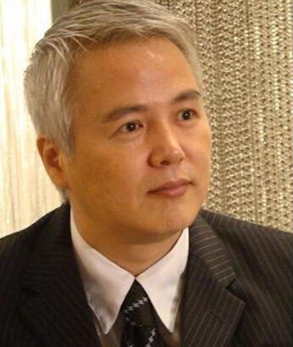 林瑞阳年轻时候的图片：林瑞阳头发怎么变白的