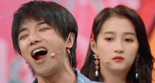 关晓彤非华晨宇不嫁