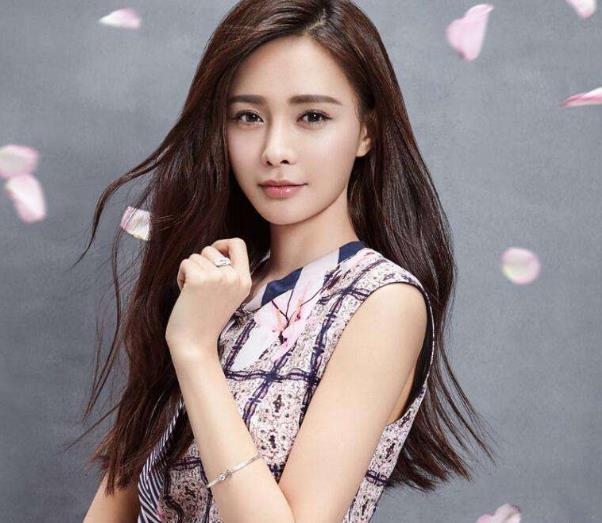 沈梦辰家里很穷吗？沈梦辰家里是做什么的