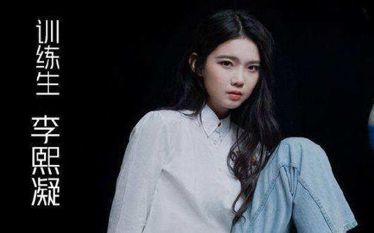 淡黄的长裙蓬松的头发是什么梗