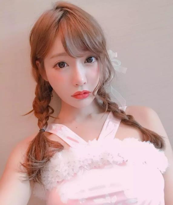 明日花绮罗照片资料